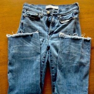 Women’s AYR The Pop Jeans - Size 26 S